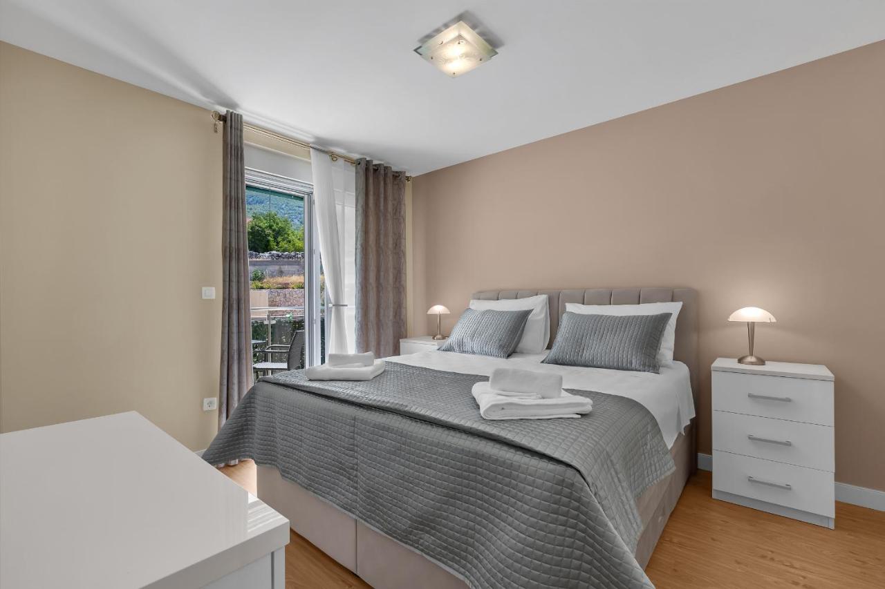 Apartments White House Rastovac Zagvozd Екстер'єр фото