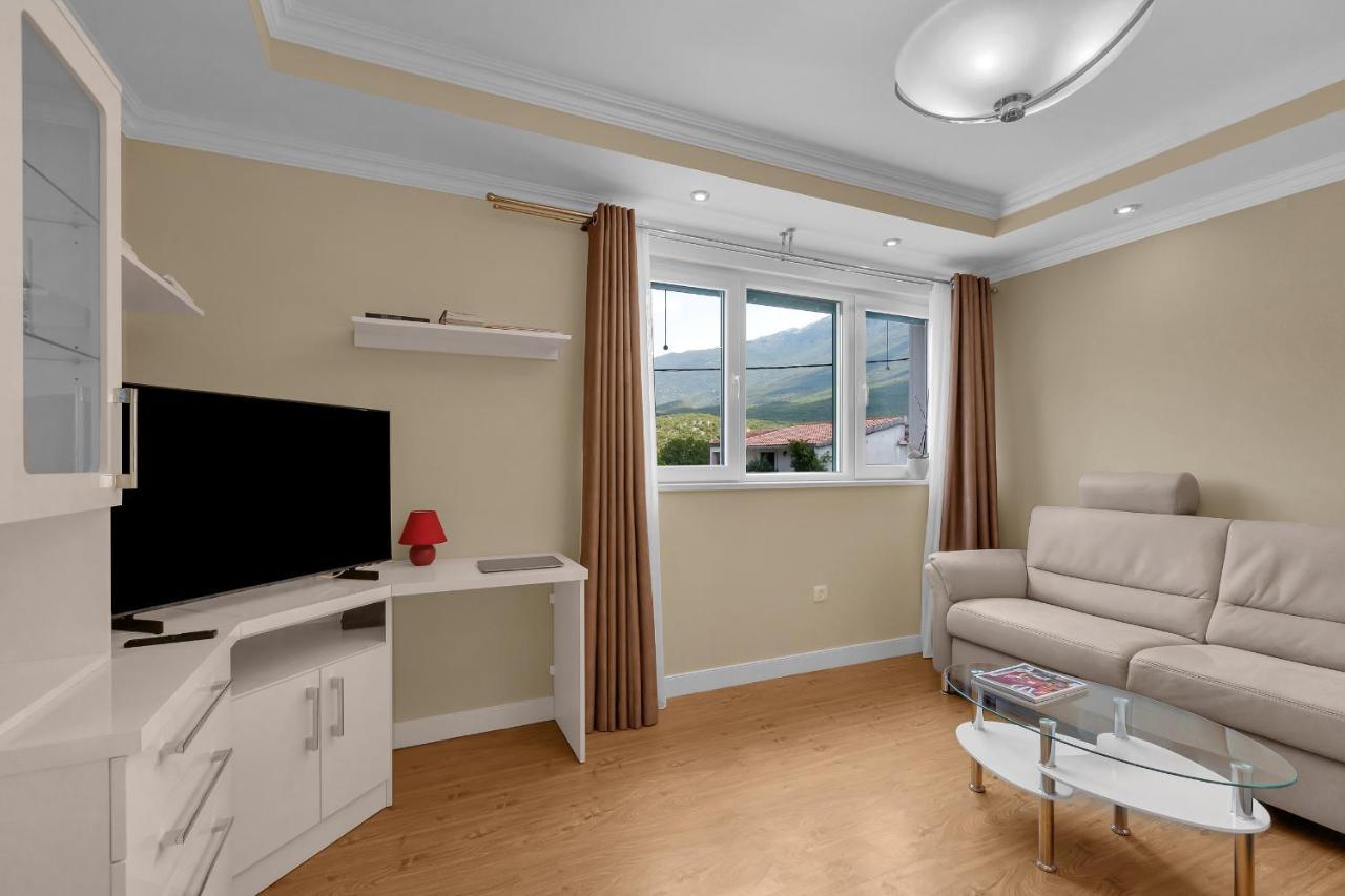 Apartments White House Rastovac Zagvozd Екстер'єр фото