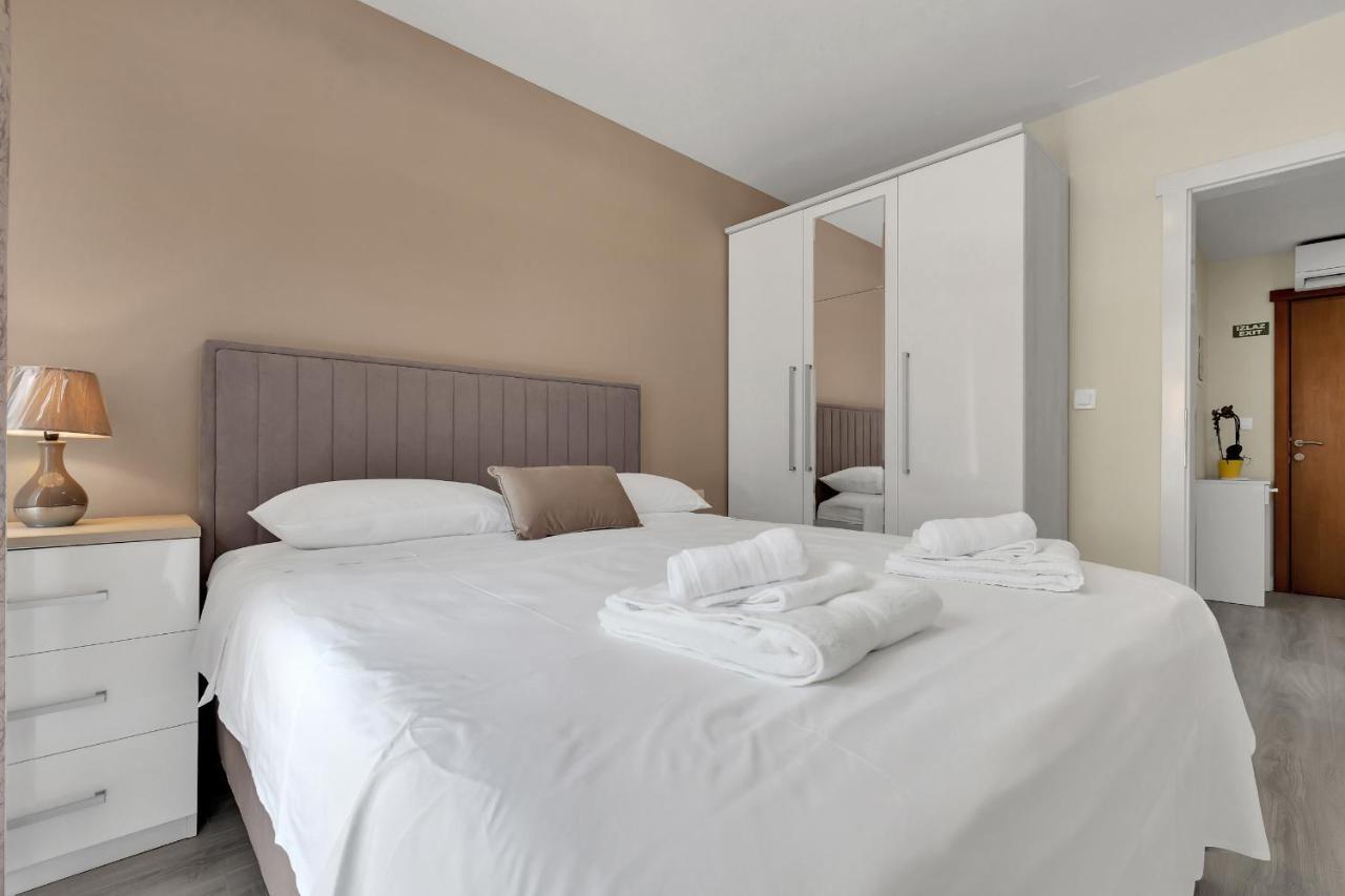 Apartments White House Rastovac Zagvozd Екстер'єр фото